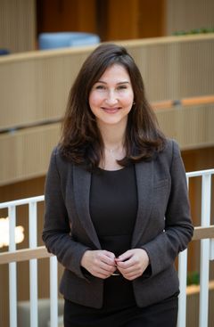 Pressbild: Aida Hadžialić (S), finansregionråd Region Stockholm