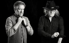 Last Plane Out - pressbild