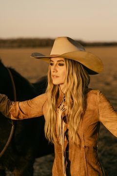 Lainey Wilson - pressbild