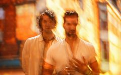 For KING + COUNTRY - pressbild
