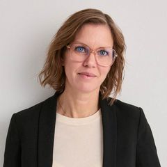 Porträtt av Josefin Dalum, ny CFO på Blomsterlandet.