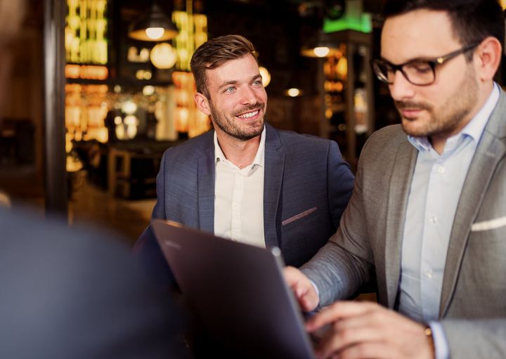 Samarbetet mellan Transformant och Workday förenar global teknik med lokal förståelse. Genom verksamhetsnära dialog, rådgivning och genomförande skapas lösningar som fungerar i vardagen och stödjer bättre beslut i svenska organisationer.