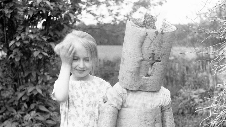 Inta Ruka, ur serien My Country People (detalj).