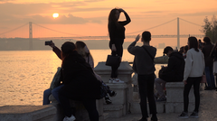 Ur filmen Skärvor av Sara Broos, 2024