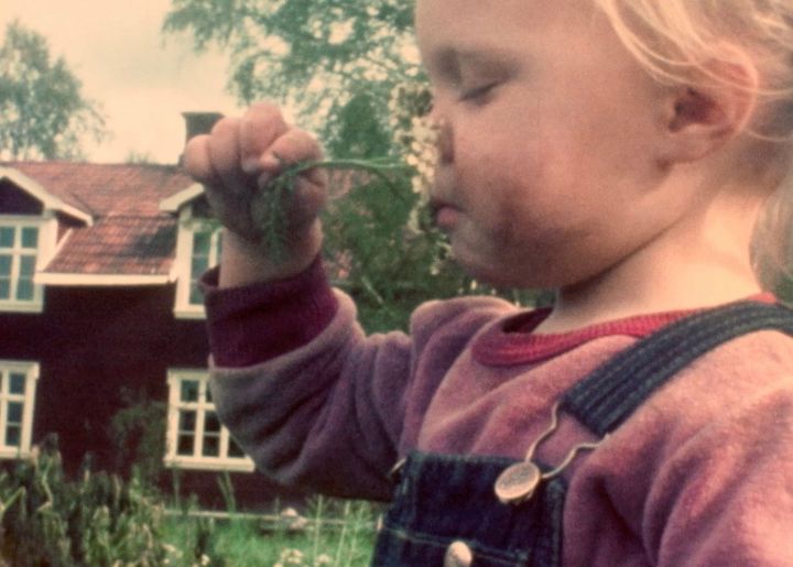 Ur filmen "Skärvor" av Sara Broos, 2024