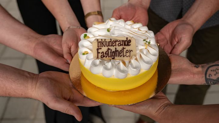 Inkluderande Fastigheter - tårta