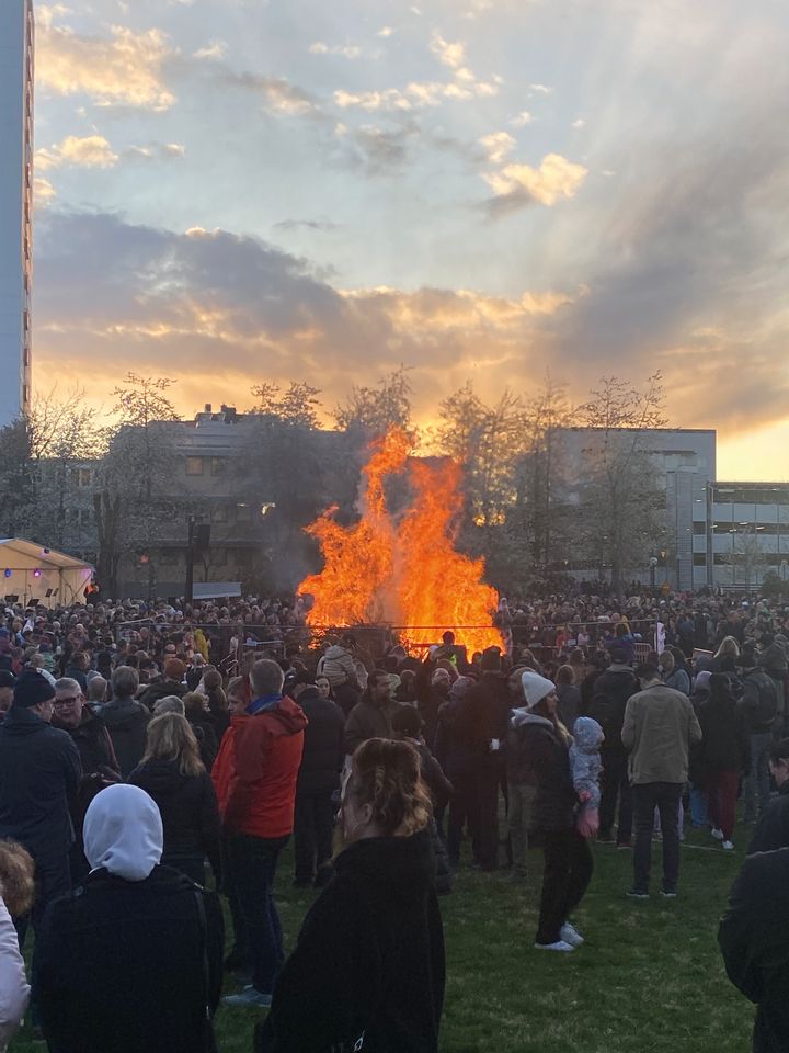 Valborgsfirande i Sjödalsparken