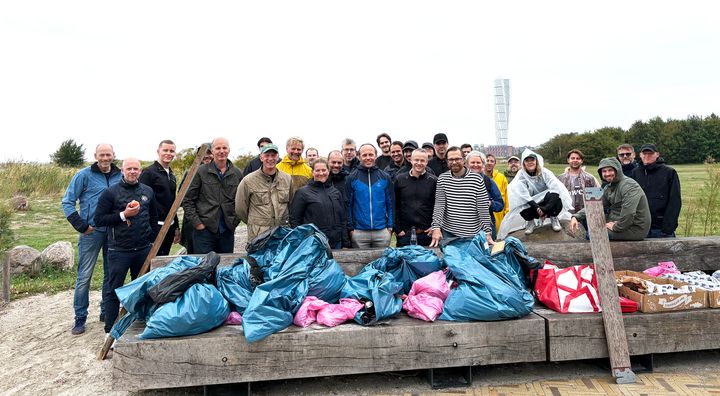 Strandstädning. Foto: AXL Media AB