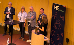 gruppbild på scenen under IHE Forum i Lund