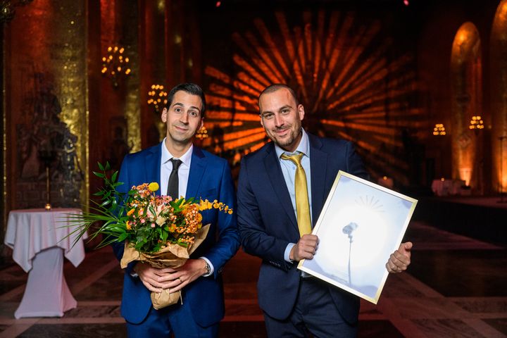 Jonas och David Orang tar emot andrapriset i Årets Företagare i Sverige