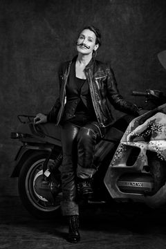 Catrine är en av Mustaschkampens ambassadörer 2025