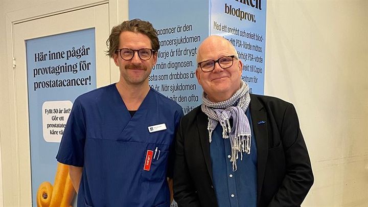 Martin Bergman och Olov Berggren vid förra årets PSA-testning på Pressbyran vid Centralstationen i Stockholm. Foto: Elin Sundvik.