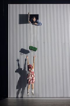 Wing Ding i koreografi av Lidia Wos. Premiär på Malmö Opera 10 maj 2025. Skånes Dansteater, Malmö Operaorkester, Malmö Operakör. I bild: Tomáš Červinka, Kat Nakui.
