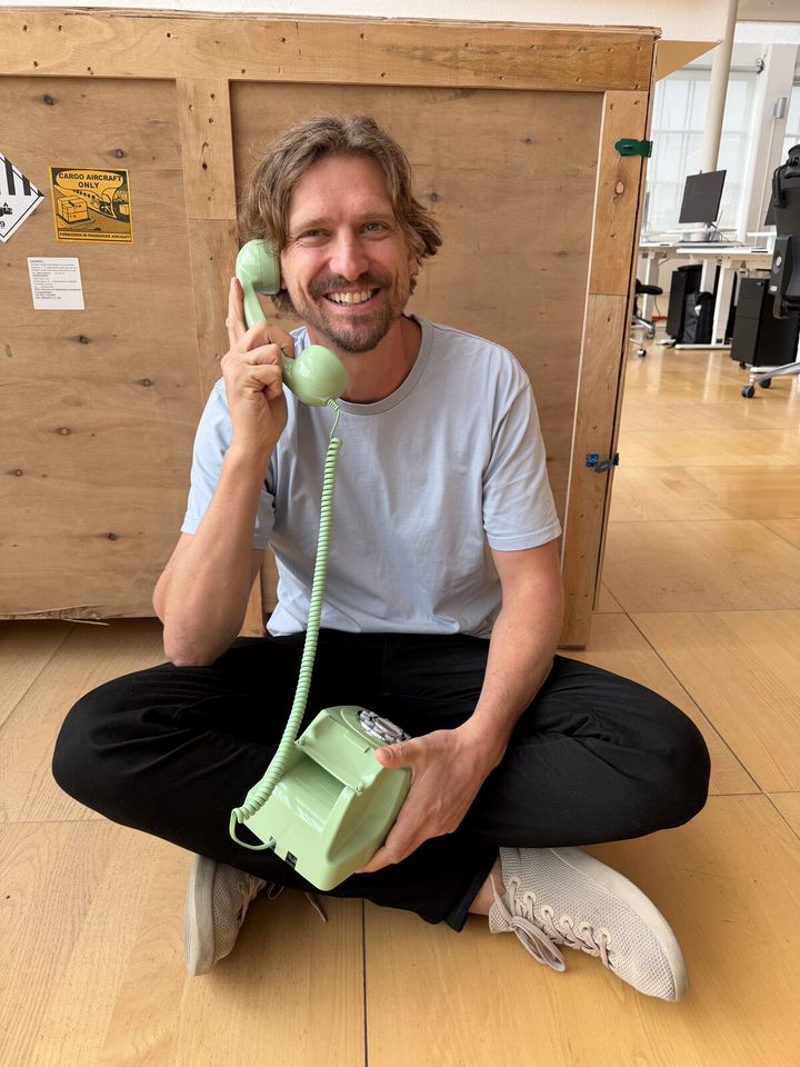 Grundare Barnluren på telefon