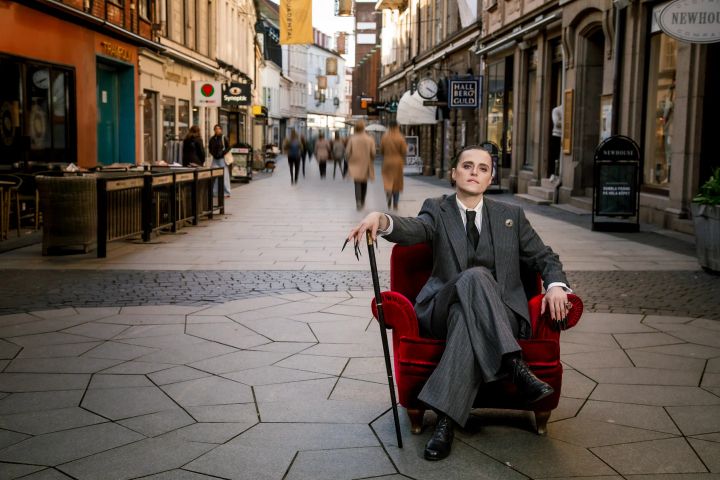 Woland på Kullagatan, skådespelerska Dodona Imeri