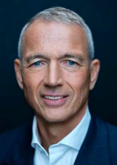 Axel P Lehmann