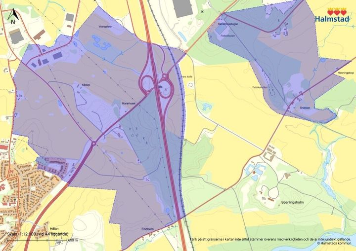 Det lilafärgade området till vänster i bilden visar området för Prästjordens vattentäkt och området till höger visar Fotstads vattentäkt i Halmstad.