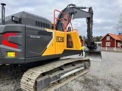 Elgrävare. Foto: Magnus Lindgren.