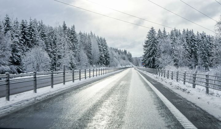 Risk för ishalka i delar av norra Sverige