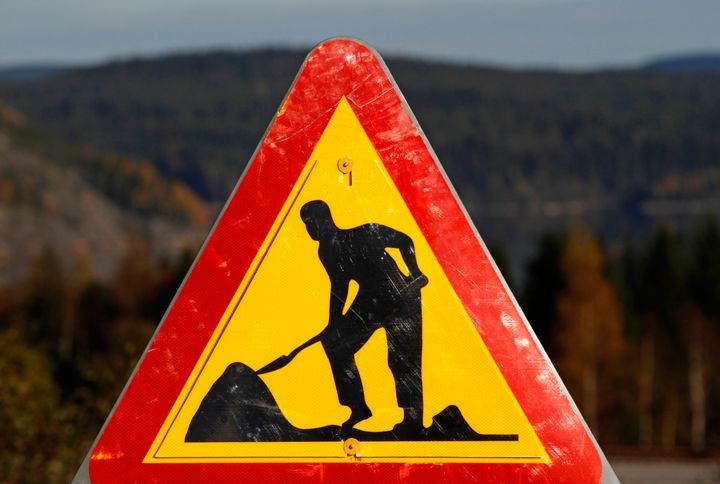 Broarbetet påverkar både tågtrafik och biltrafik