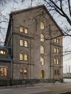 Kv. Jungfrun ligger i Norrköpings hamn.