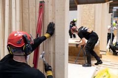 Gymnasieelever på bygg- och anläggningsprogrammet.