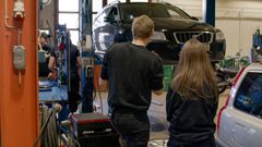 Gymnasieelver på fordons- och transportprogrammet.
