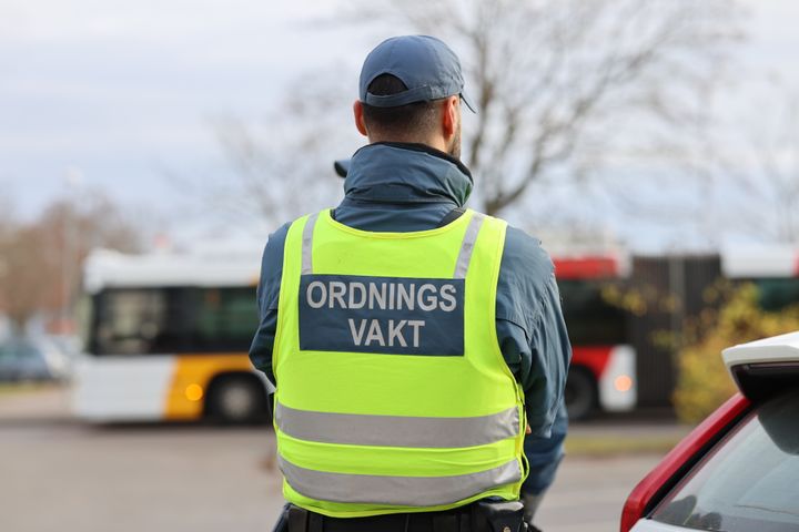 Nu kommer ordningsvakter även synas i Ljungsbro och Berg.