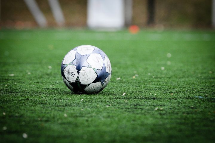 Linköpings kommun rustar upp fotbollsplaner.